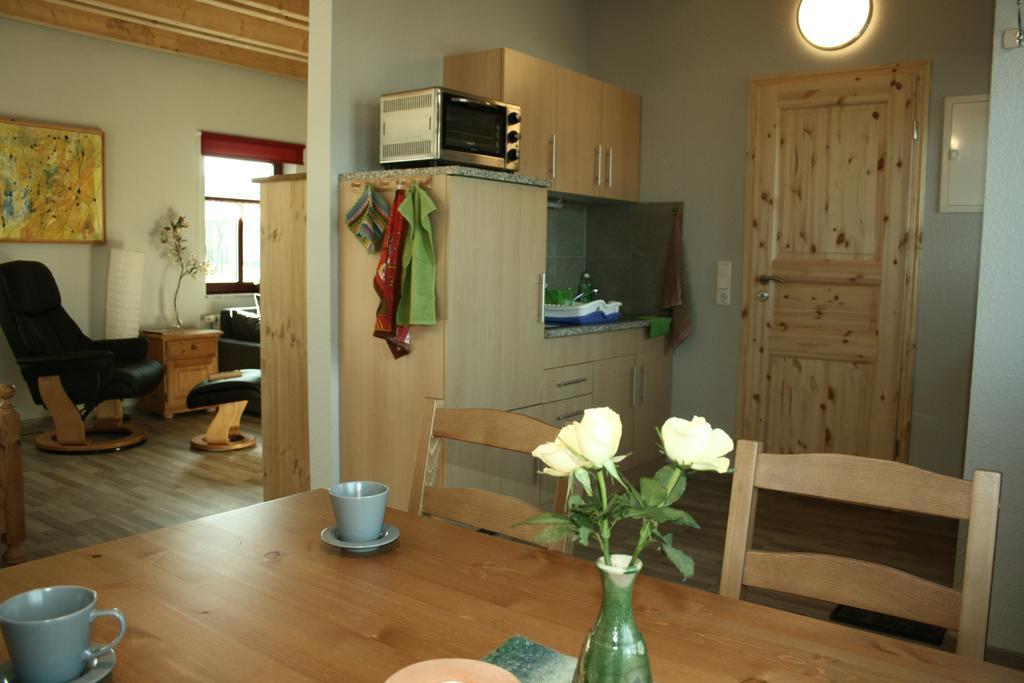 Ferienwohnung Café Landart im Thüringer Finistère Plaue  Zimmer foto